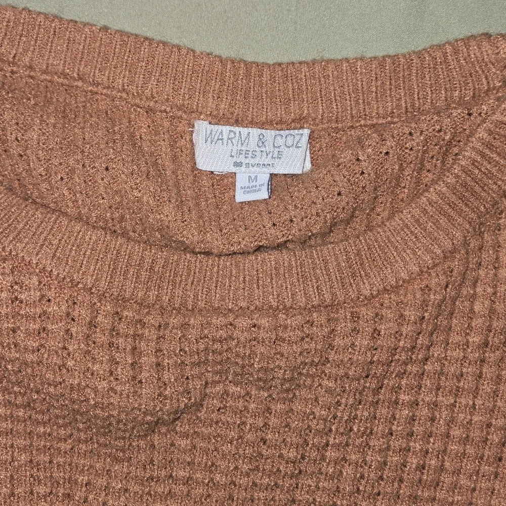 Warm & Cozy Lifestyle Waffle Knit Sweater Shirt – Size M #011 - Picture 5 of 6